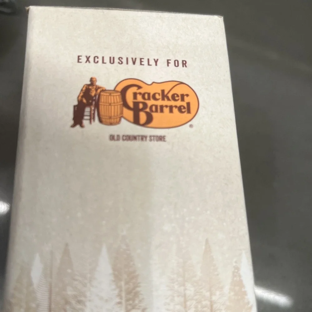 Cracker Barrel Ceramic Sledding Bears in Metal Sled Salt & Pepper Shakers